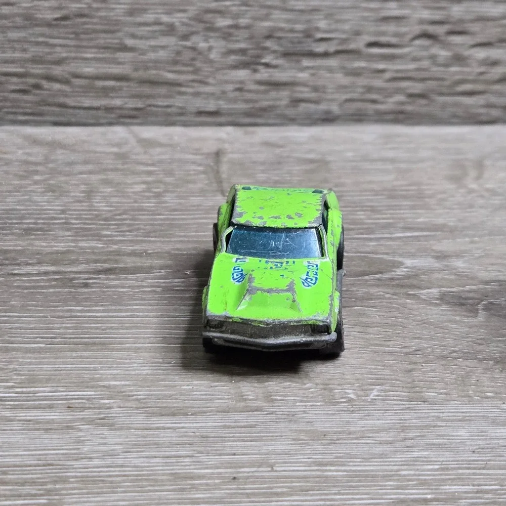 Hot Wheels Mighty Maverick Car Unisex 1:64 Light Green Redline Enamel Tested